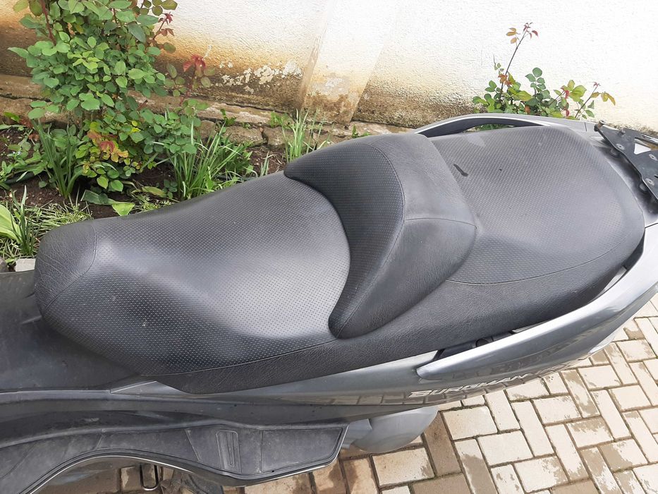Scutere suzuki burgman