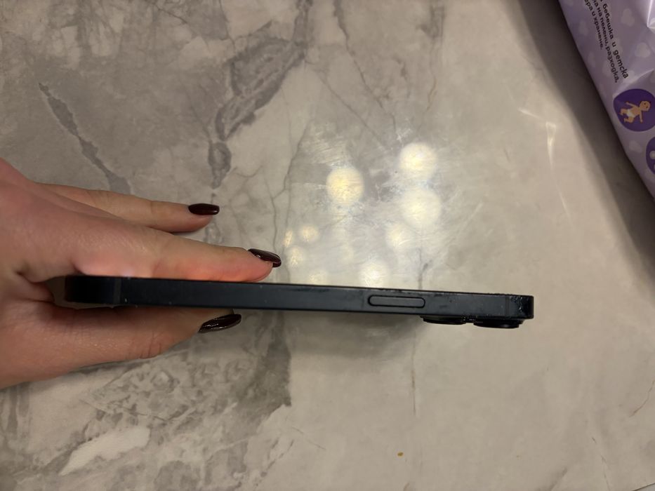 Телефон Iphon 14