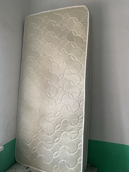 Продам два матраса один новый, второй в хорошем состоянии.