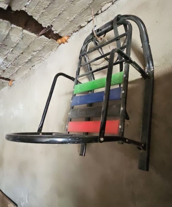 Санка в хорошем состоянии.