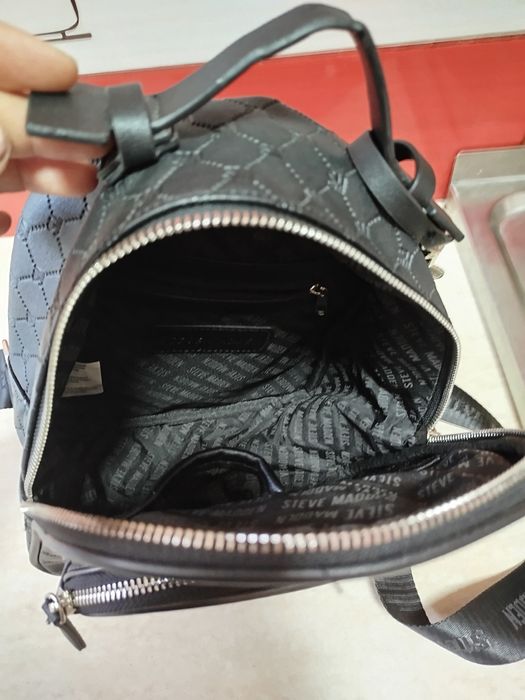 Vând ghiozdănel dama