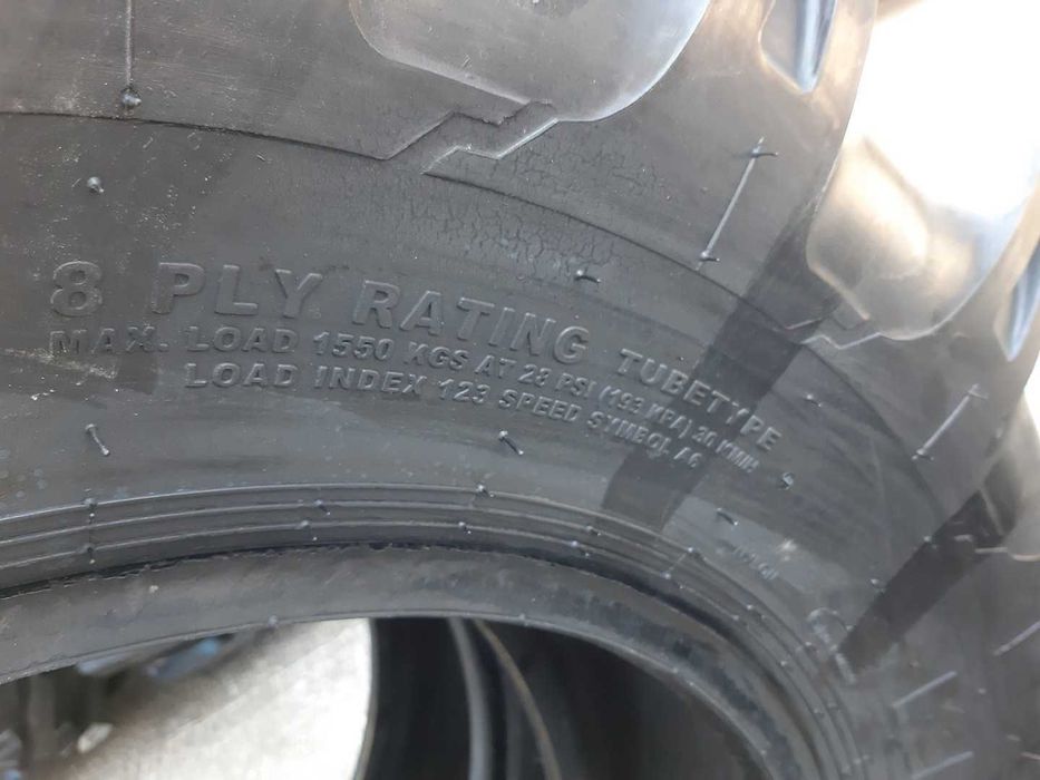Anvelope noi marca OZKA 13.6-24 cu 8 pliuri pentru tractor fata