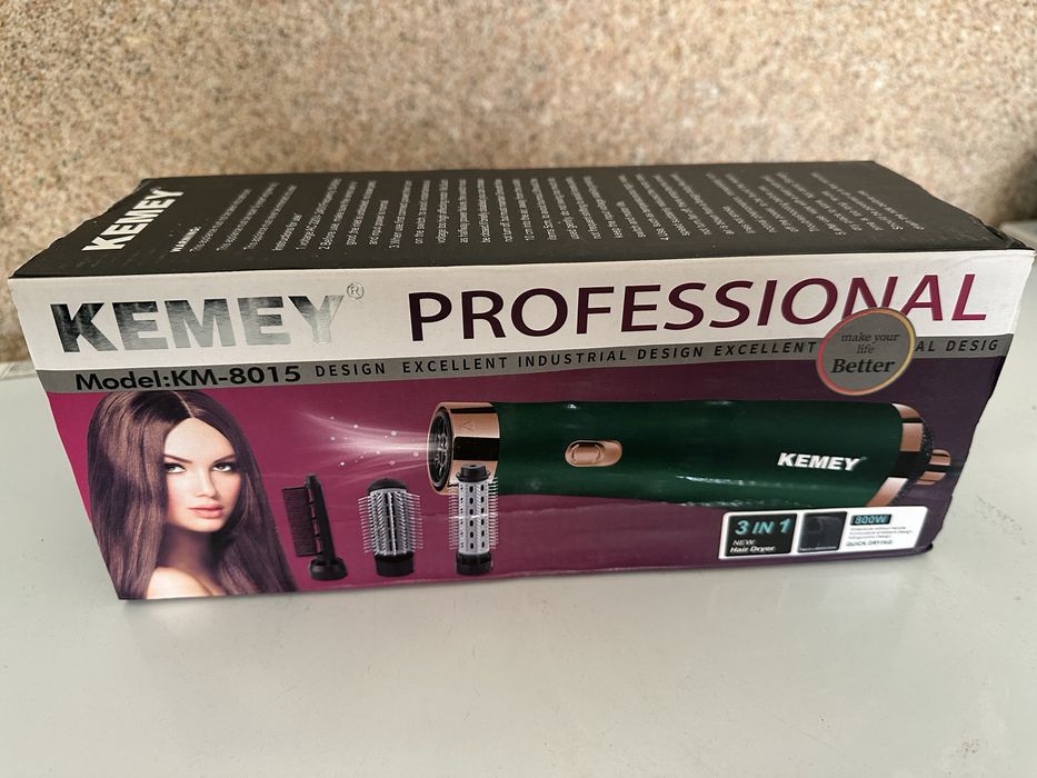 Фен Kemey с насадками