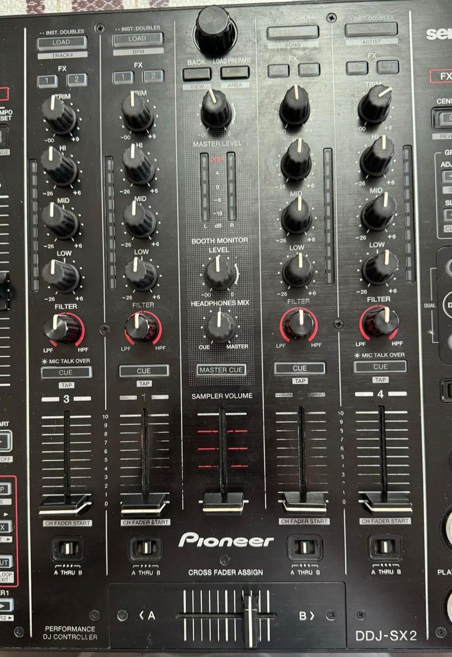 Consola dj pioneer ddj-sx2