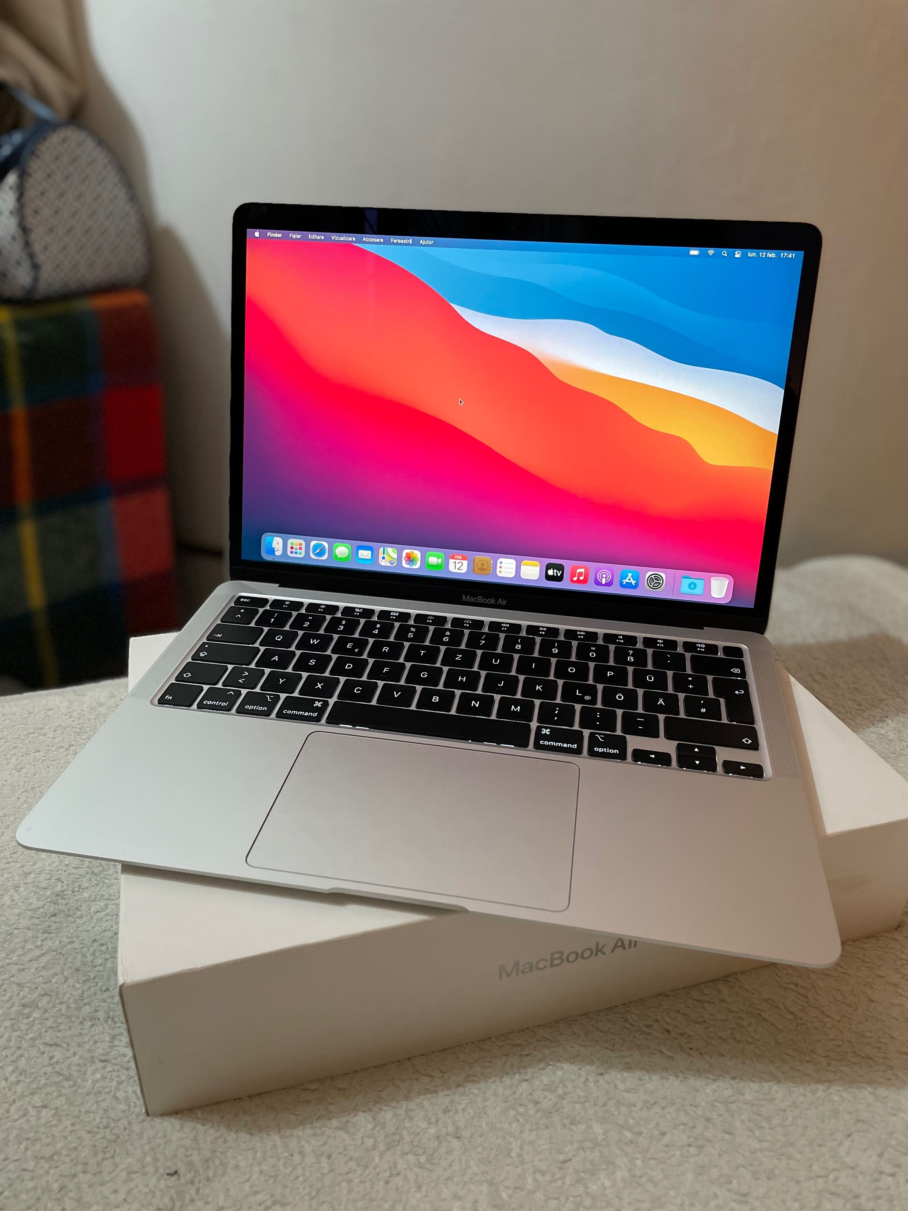 Macbook 2020 Impecabil - 512 Memorie