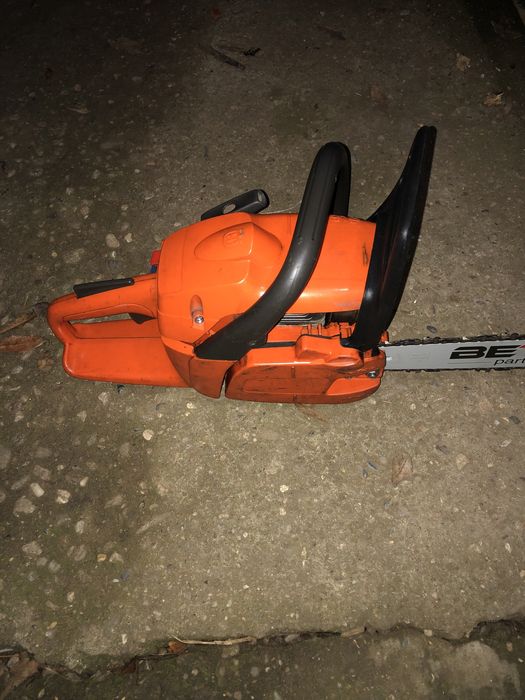 Husqvarna 236 моторен трион, резачка