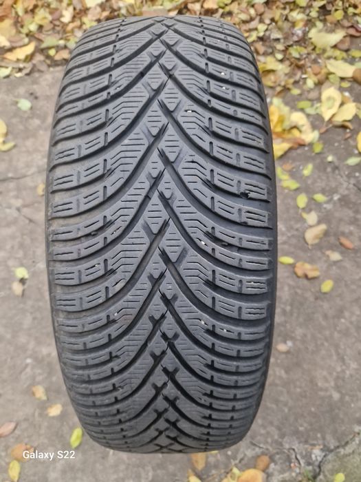 Vand roti cu cauciucuri de iarnă 205/55/16 .