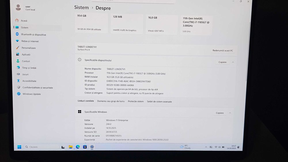 surface pro 8 I7, 16 GB ram 1TB stocare