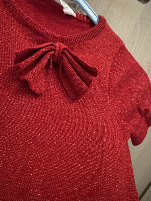 Rochie H&M 4-6 ani, rosu aprins cu sclipici