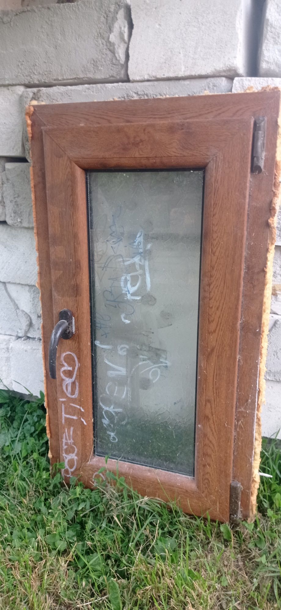 Ușa +geam termopan