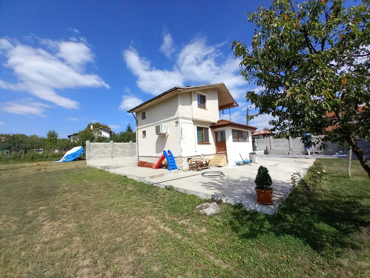 Продава се Къща в с. Малък Поровец, Област Разград - 96 кв.м за 2084 €/кв.м - Снимка #18
