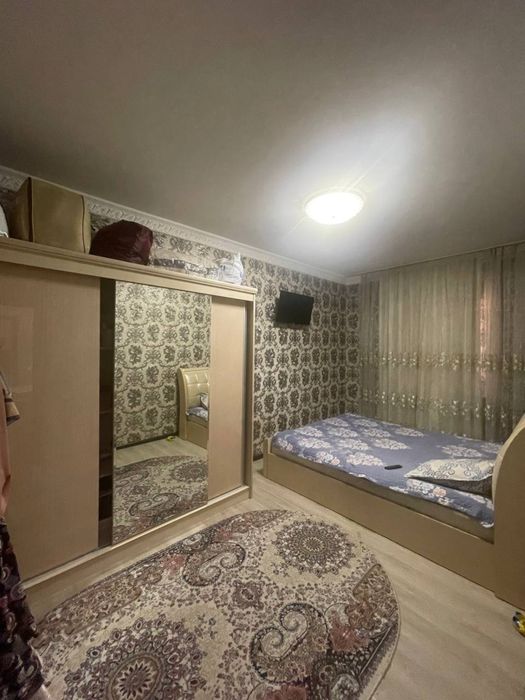 Shayxontohur tumani Qoratosh mahallada 4 xonali kvartira sotiladi