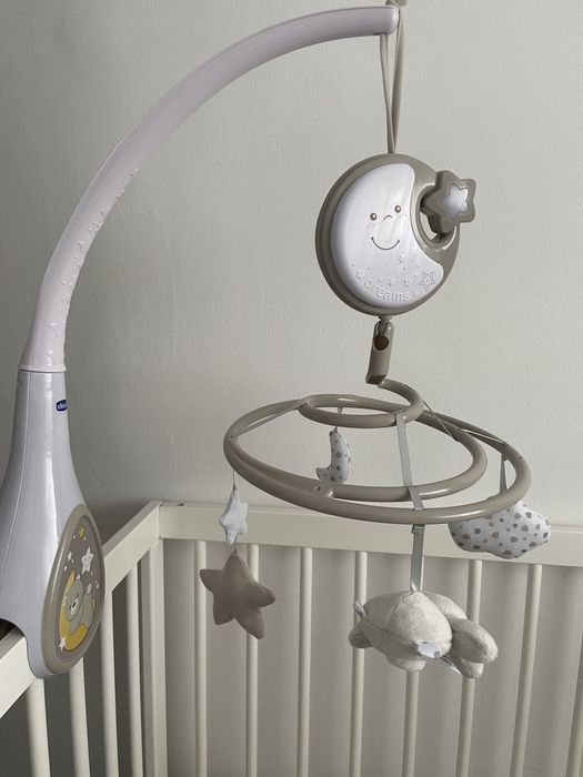 Carusel muzical Chicco Gri