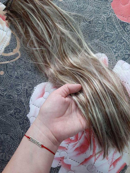 Изкуствена коса на треси