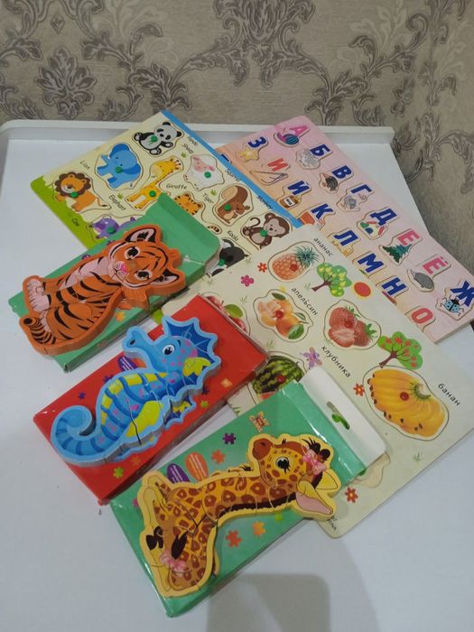 Пазлы, алфавит, фрукты, животные из дерева б/у