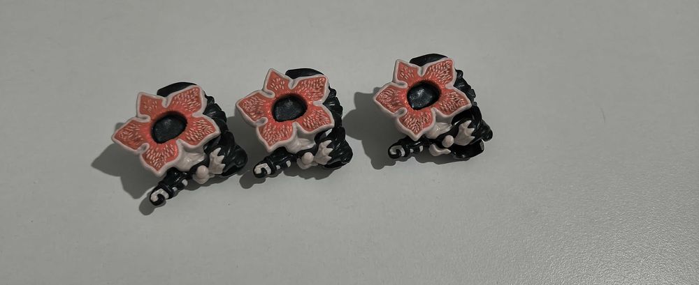 Figurine kinder stranger things