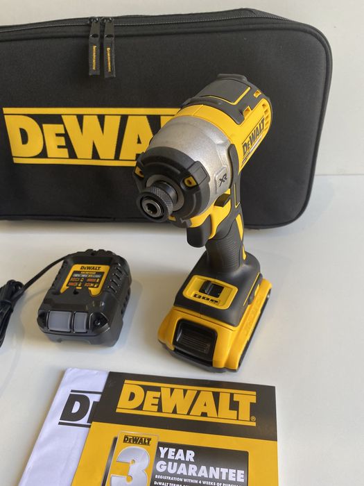 Импакт / Винтоверт DeWALT DCF887 18V XR + Батерия , Зарядно и Чанта