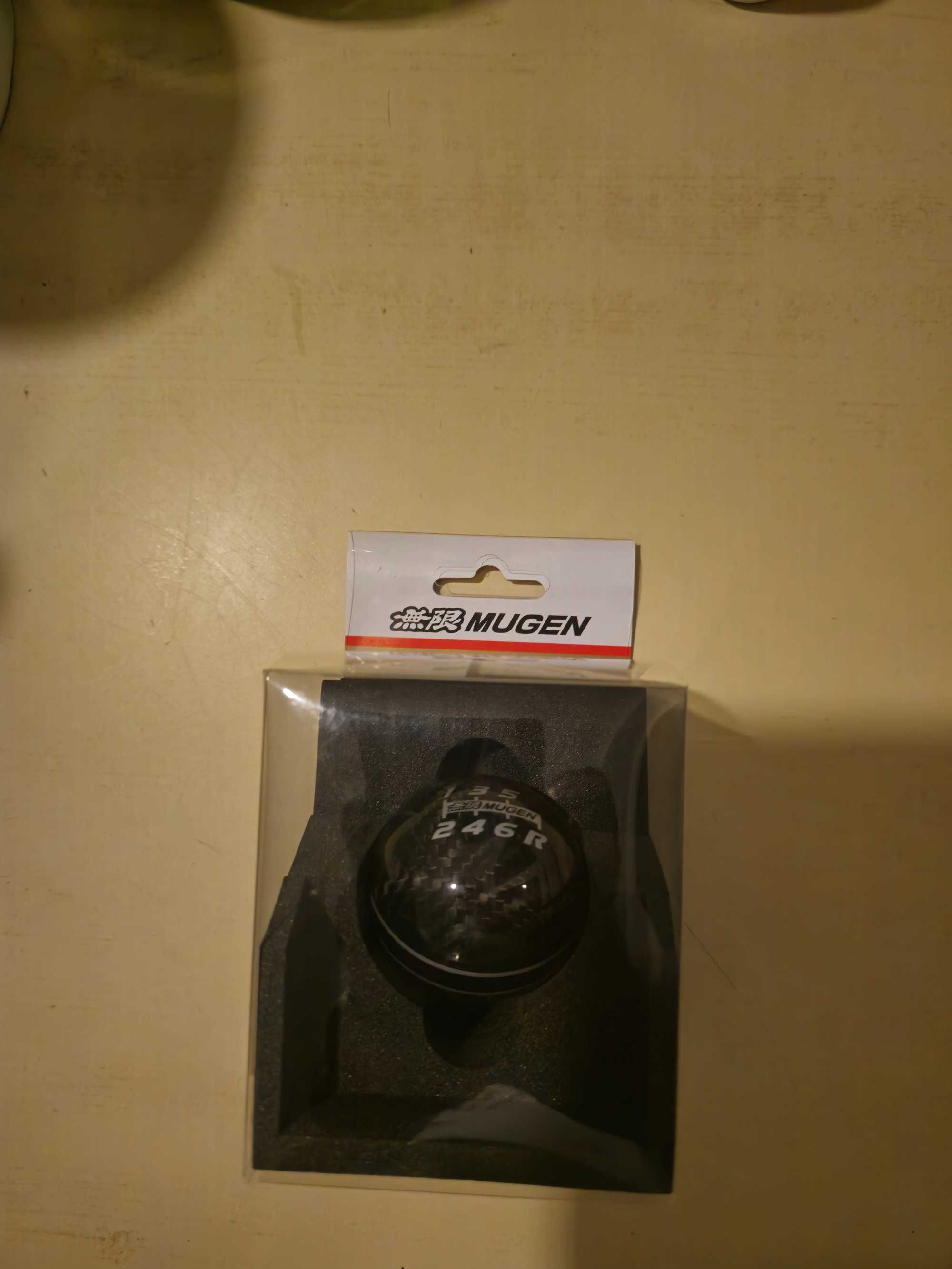 Mugen OEM Carbon Shift Knob (За HONDA) [BLACK] 54102-XLT-K2S0-BK