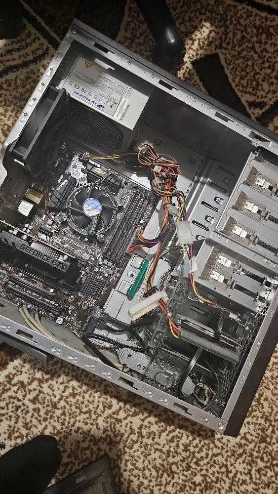 Продавам компютър(СТАРА СНИМКА) или бартер за ps5/xbox series x