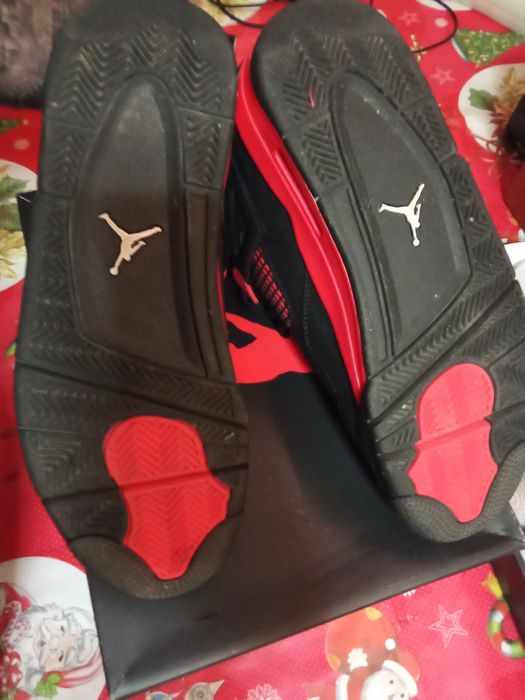 Jordan 4 noi nr 42.5