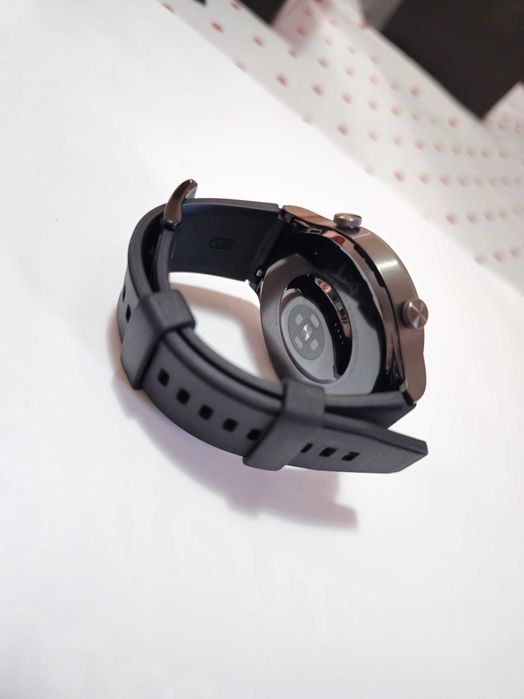 Huawei watch GT 2 PRO  cu cablu încărcare original si  cutie originala