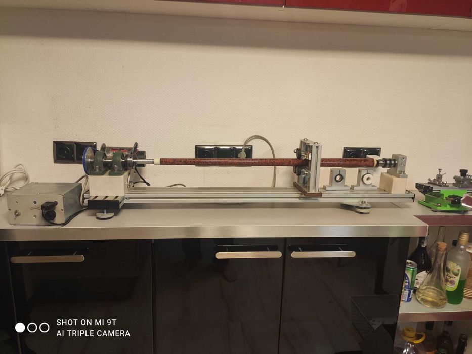 Струг, специализиран за билярдни щеки и други фини дървени изделия