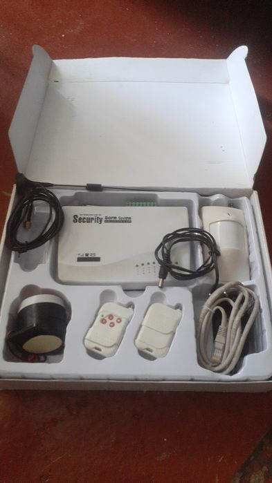 Набор сигнал 3т нов рюкзак нов 3т бот 45р 6  кубики 1500т каск 1500