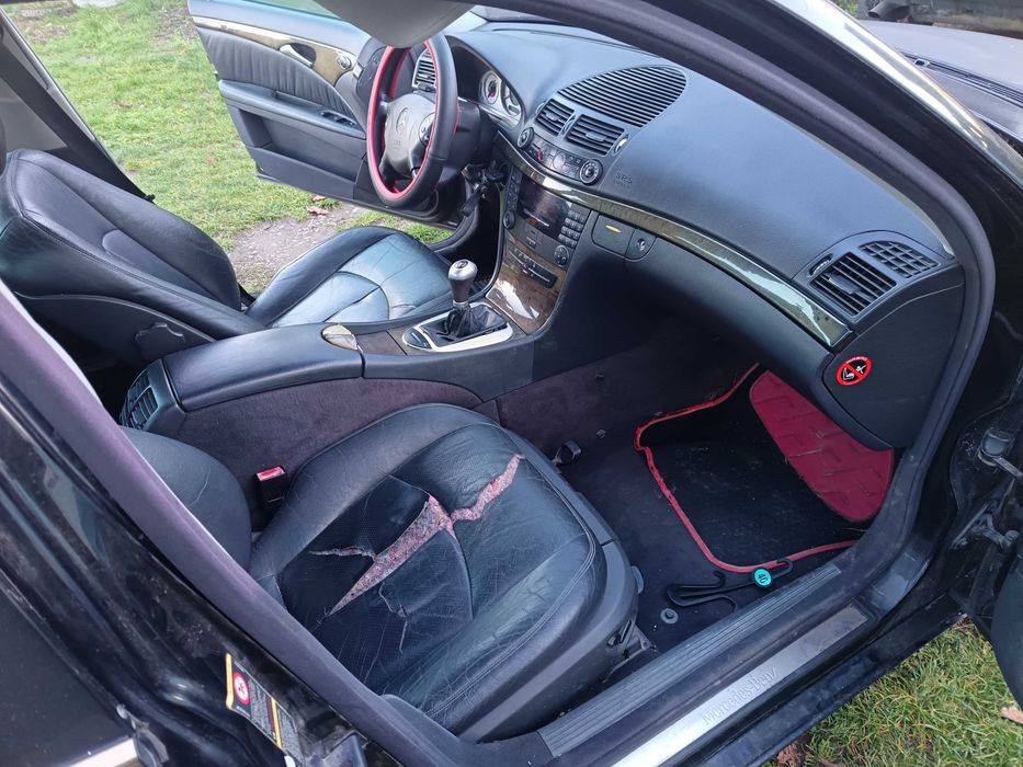 Mercedes E class w211