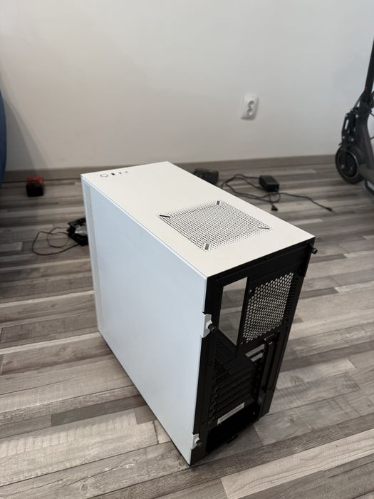 Carcasa nzxt h510 white