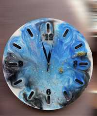 Часовник от епиксидна смола