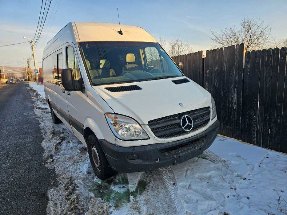 Dezmembrez Mercedes Sprinter an 2008 150CP biturbo cod 646.986