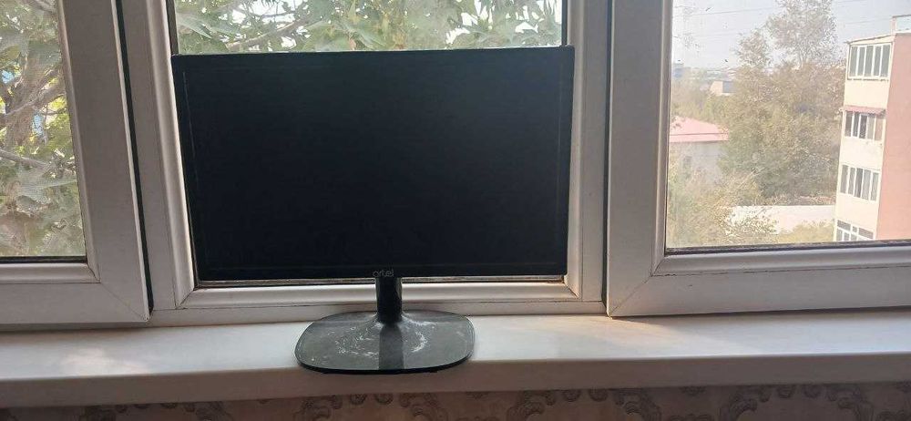 Monitor LG va Artel yaxshi