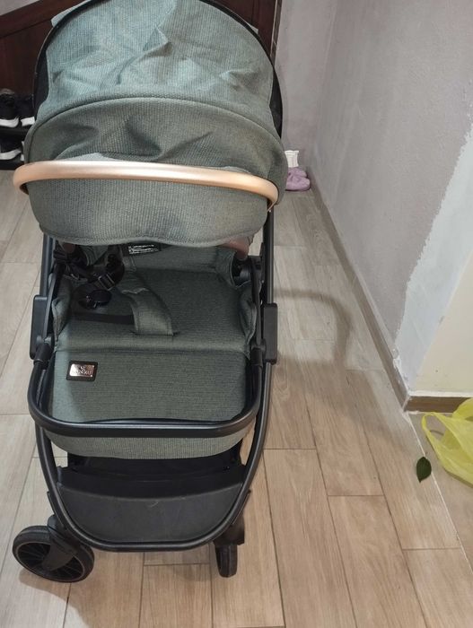 Бебешка количка с зимен и летен кош