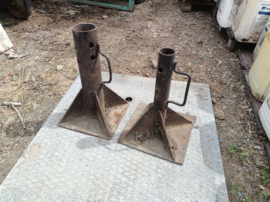 Продам автомобильные опоры (страховочные стойки).