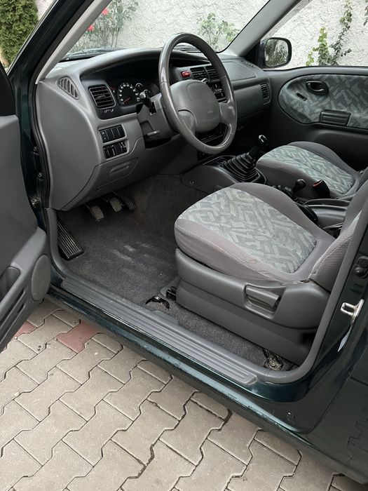 Suzuki Gran Vitara 2000 benzina