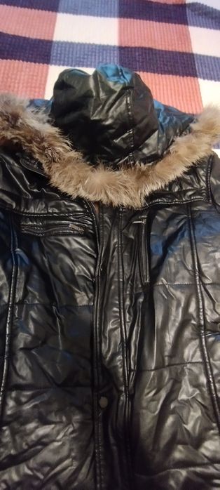 Продам зимнюю куртку