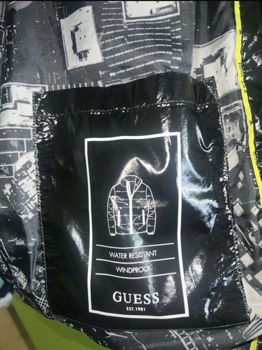 Geaca Guess