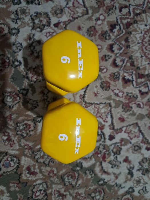 Продаётся  гантел  6кг