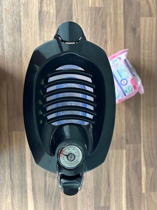 Филтрираща кана за вода Aquaphor Amethyst