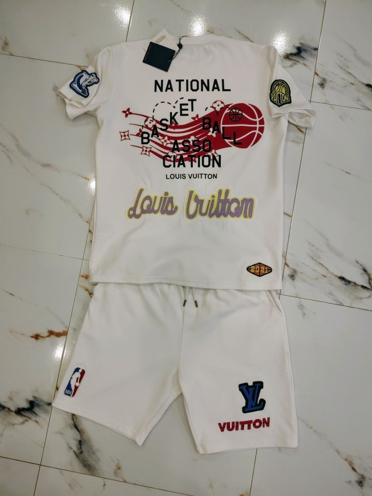 Compleu Louis Vuitton NBA edition  cea mai bună calitate logo brodat!