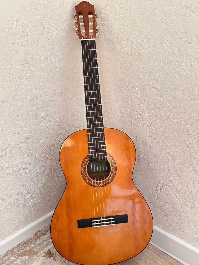 Гитара сатылады Yamaha C 40