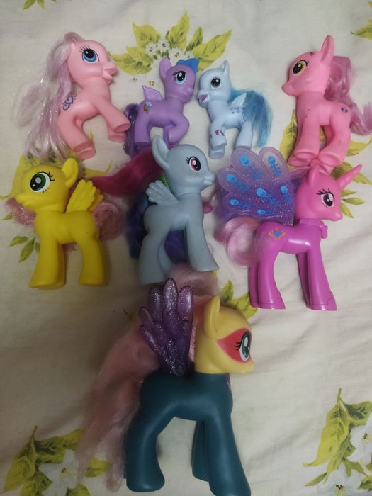 Продам коллекцию пони