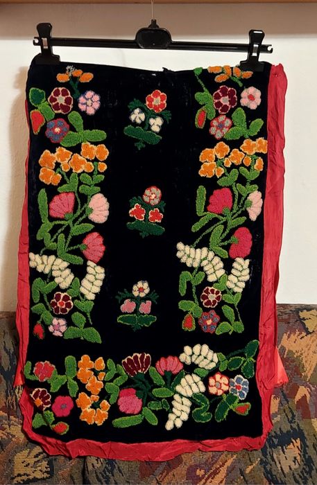 Catrință/fotă / șorț tradițional lucrat manual