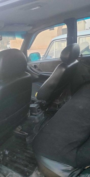 Niva shevrolet sotiladi