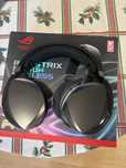 Продавам Гейминг слушалки Rog strix fusion wireless