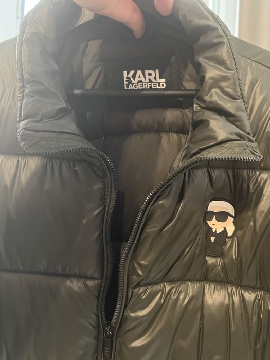 Яке зелено Карл Лагерфелд ,запазено