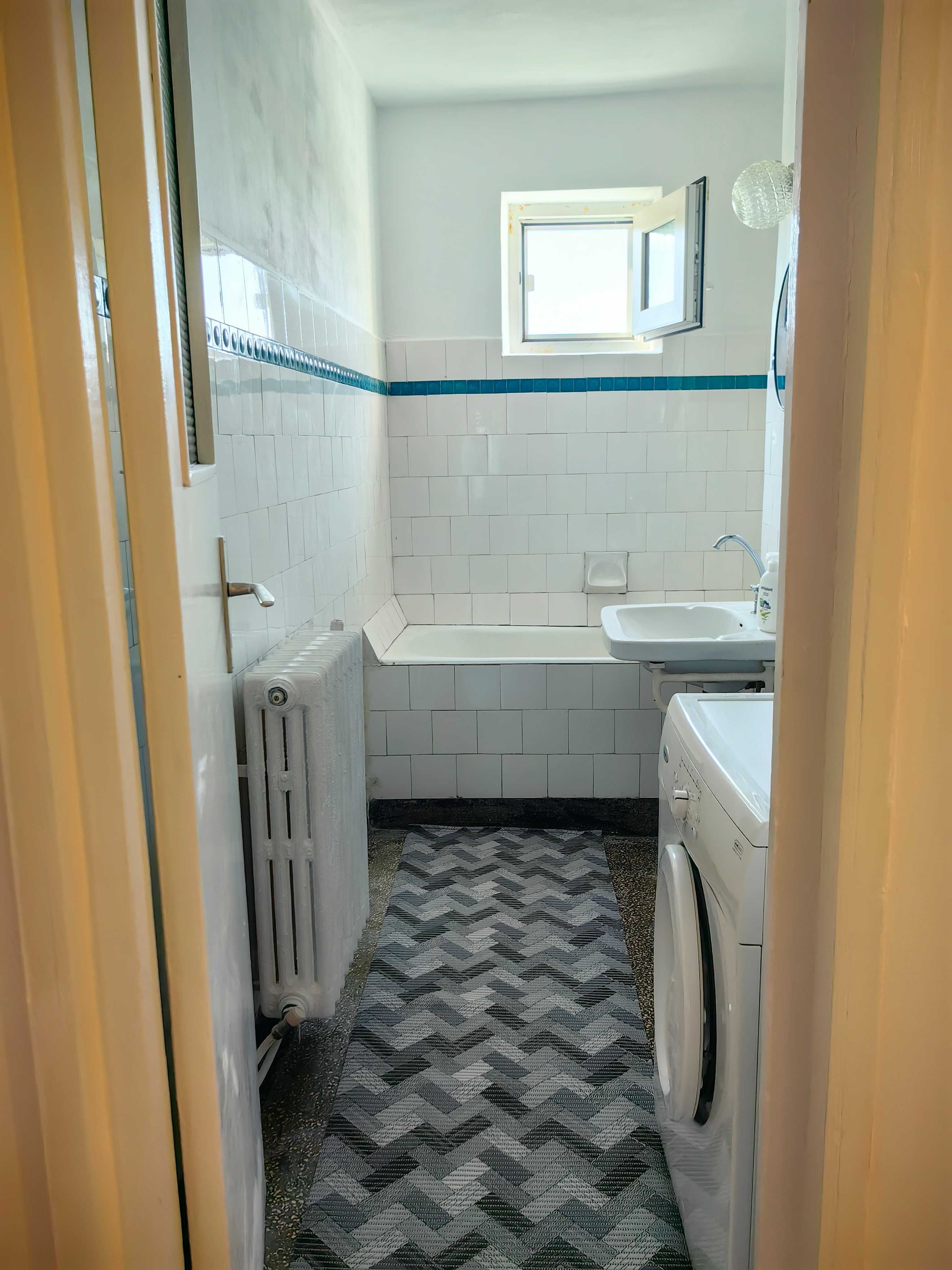 Apartament doua camere de închiriat, mun. Deva
