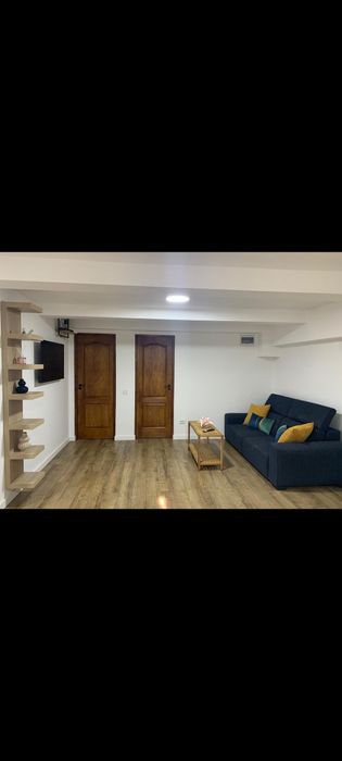 Apartament 3 camere de vanzare