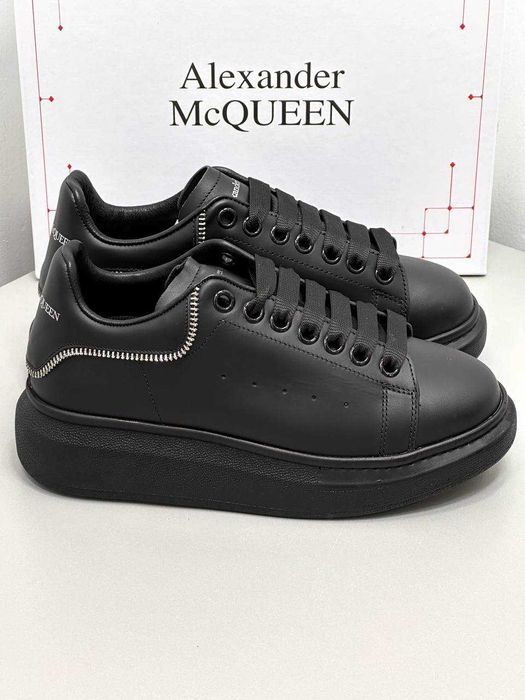 Alexander McQueen M&W