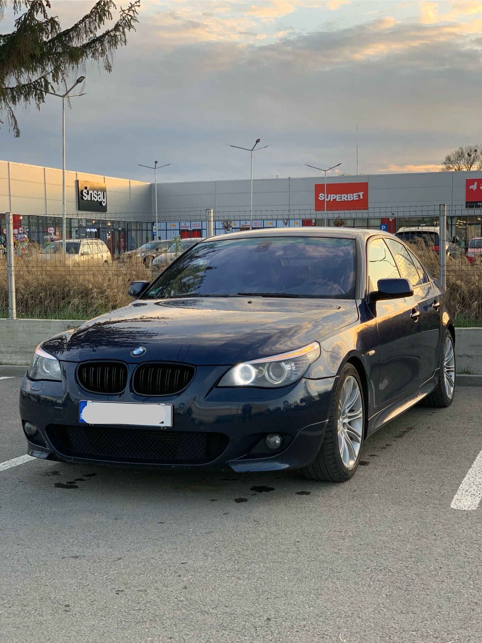 VÂND BMW e60 3.0D 235p
2007 luna a-10-a